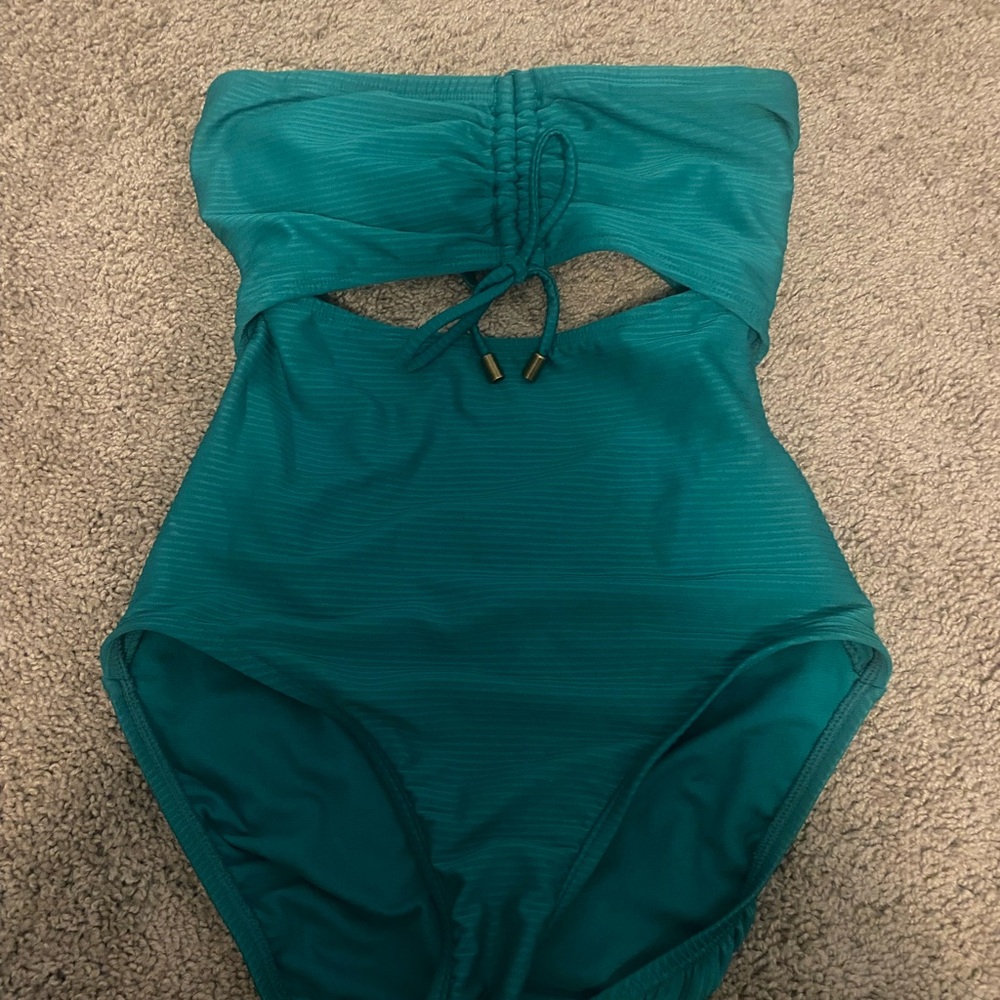 Time and Tru Green One Piece Swimsuit with Cut-Out Design